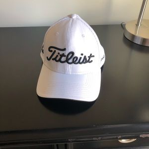 Titleist L/XL Golf Hat